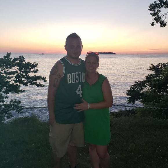 Meet your Posher, Cassandra - Picture 1 of 1